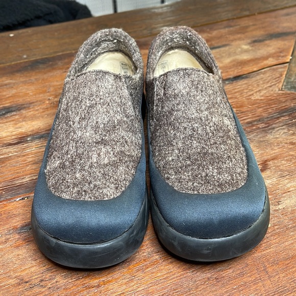 Palladium brand slip-on’s brown/black sz. 9 - Picture 2 of 11